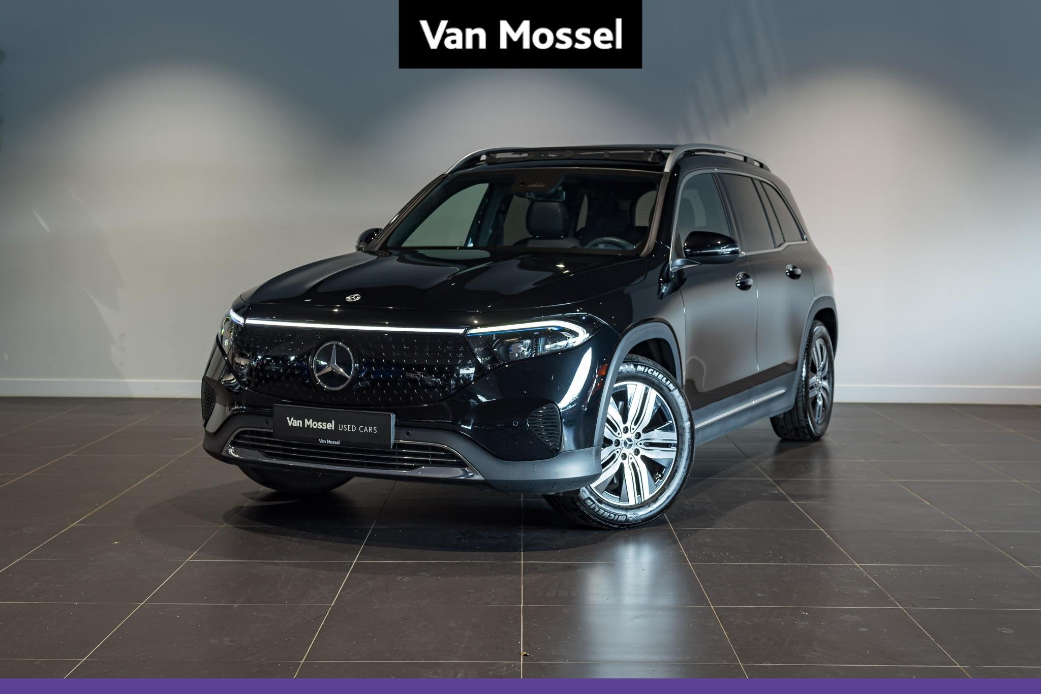 Mercedes-Benz EQB EQB 250+ Luxury Line | SOH 100% | Camera |, Stof, Zwart, 5 zetels, 5 deurs