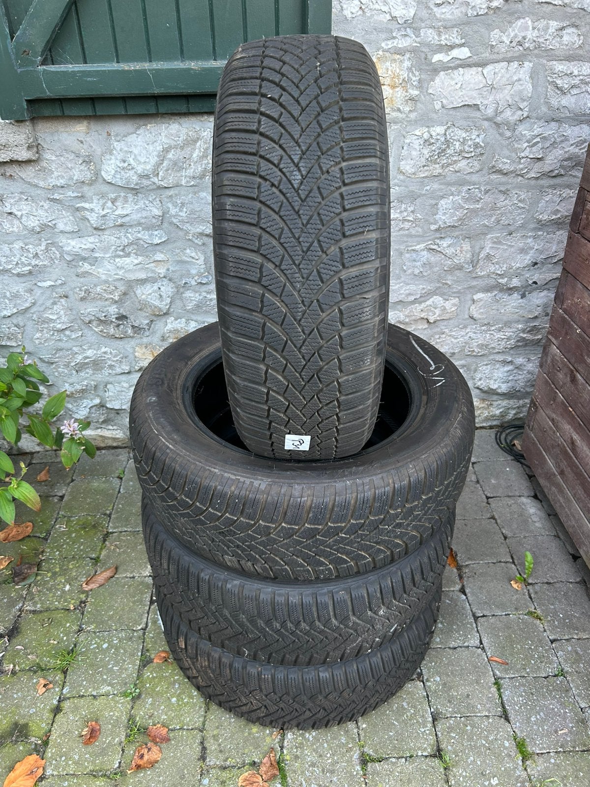 4 pneus hiver ( 2 laufenn et 2 Bridgestone) 205/55/16.91H, Pneus hiver, 16 pouces, Véhicule de tourisme, 205 mm