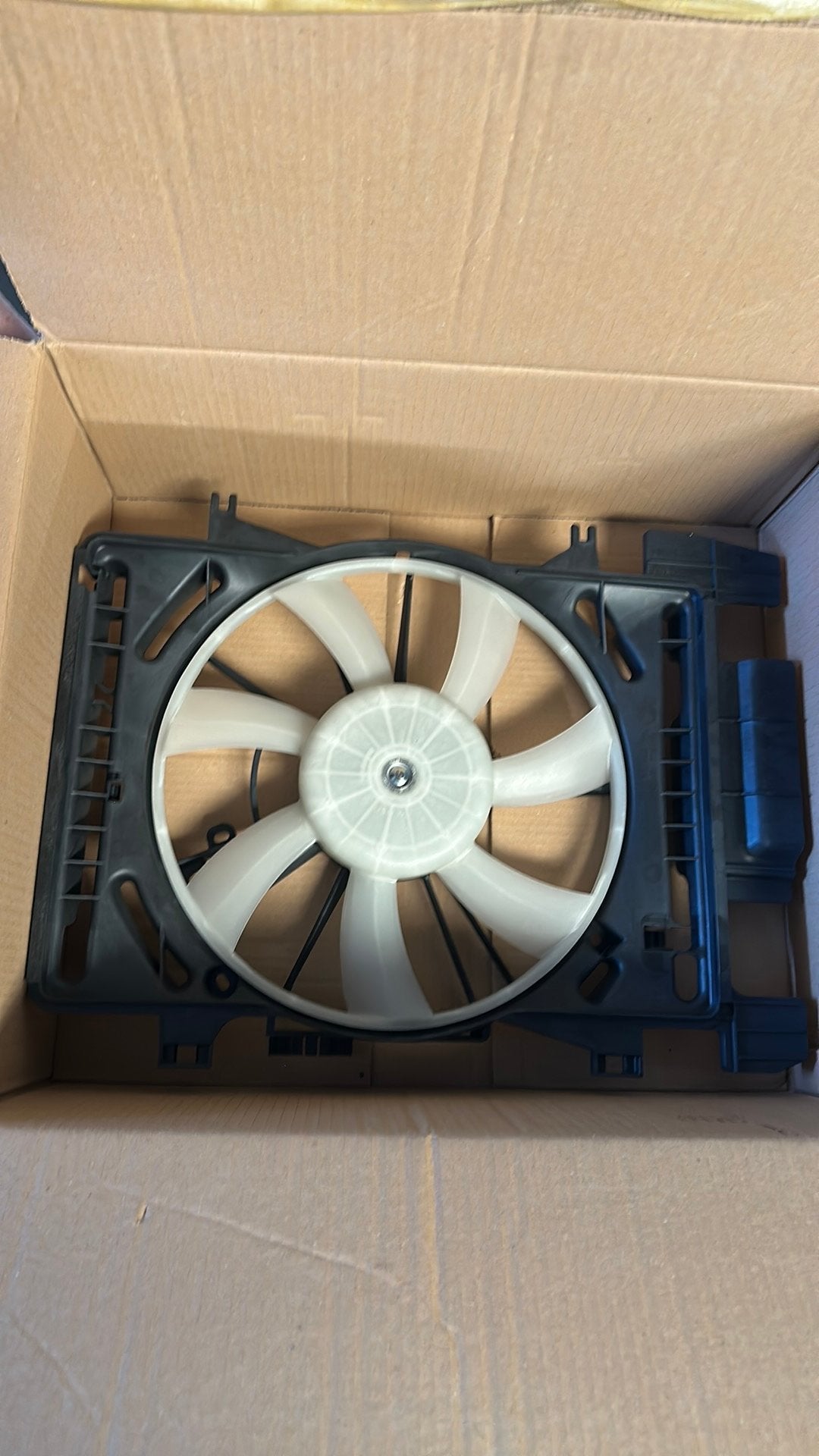 Ventilator + motor YARIS, Ophalen, Nieuw, Toyota