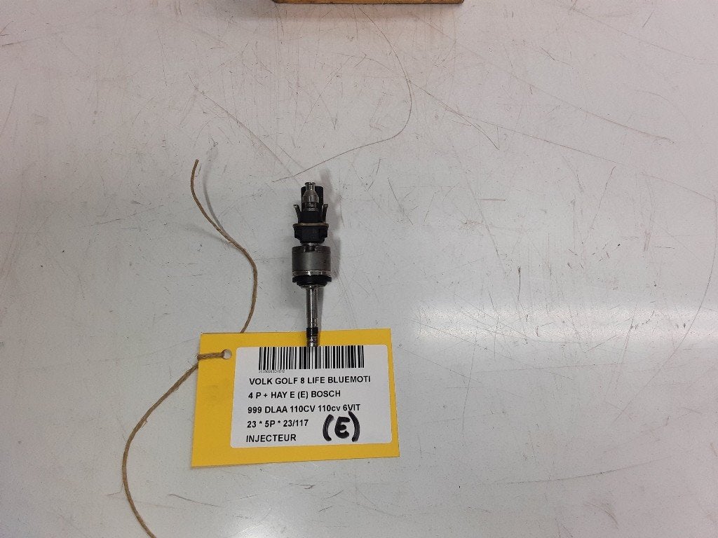 INJECTEUR Volkswagen Golf VIII (CD1) (0261500443), Volkswagen, Volkswagen AG, Utilisé, Kundenbetreuung@volkswagen.de