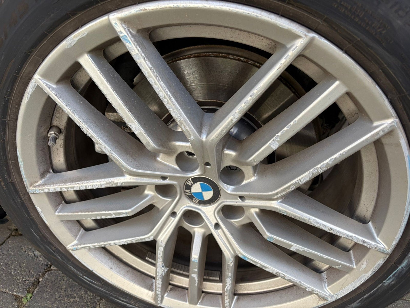 2x4 met velgen sneeuw en zomer VW TIGUAN 300€, Auto-onderdelen, Banden en Velgen, Ophalen, 15 inch, Banden en Velgen, All Season