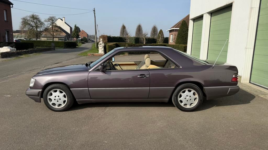 Mercedes W124 230CE Bornite - 182.000 km’s - airco/opendak, Auto's, Beige, Leder, Particulier, Handgeschakeld