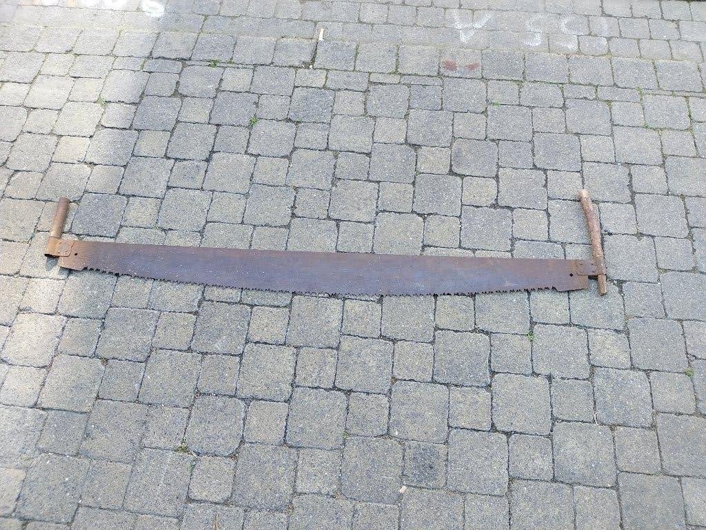 Oude trekzaag / boomzaag, Ophalen