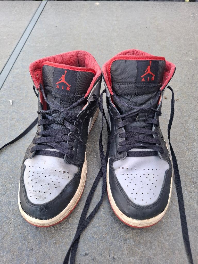 Air jordan 1, rood, grijs en blauw, Overige kleuren, Ophalen of Verzenden, Sneakers, Gedragen