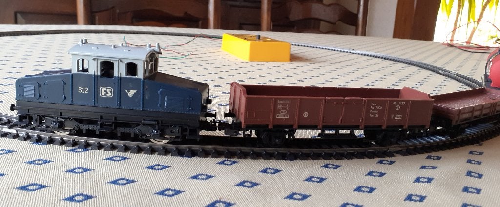 Vintage modeltrein, Hobby en Vrije tijd, Ophalen, Locomotief
