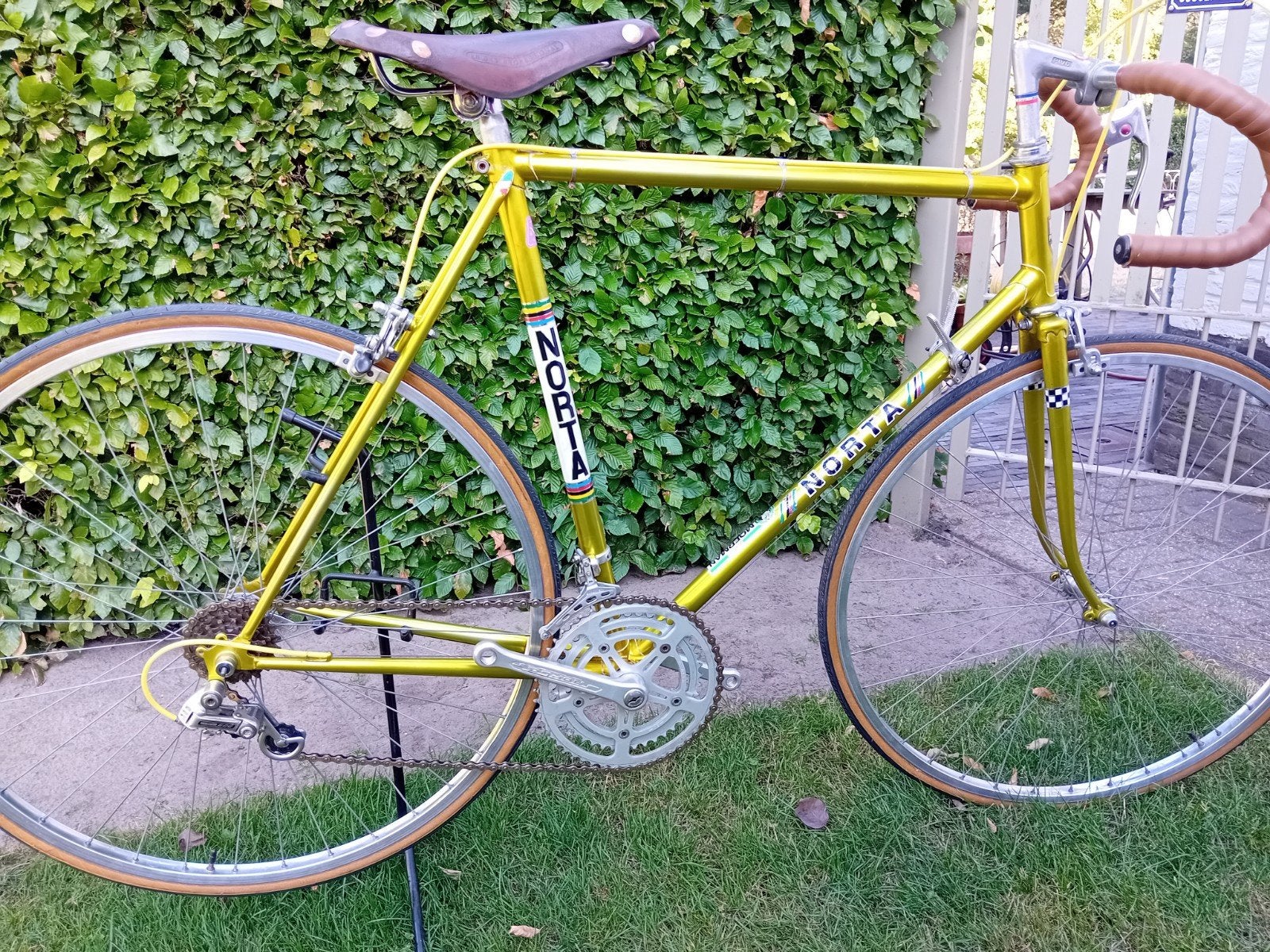vélo de course vintage, vélo de route vintage, 10 à 15 vitesses, Frein sur jante, 57 à 61 cm, Comme neuf