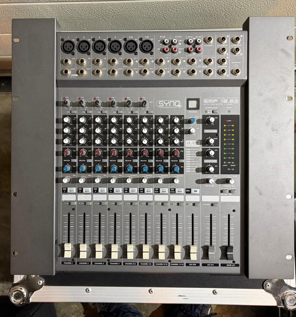 Synq mengpaneel, Muziek en Instrumenten, Ophalen, Zo goed als nieuw