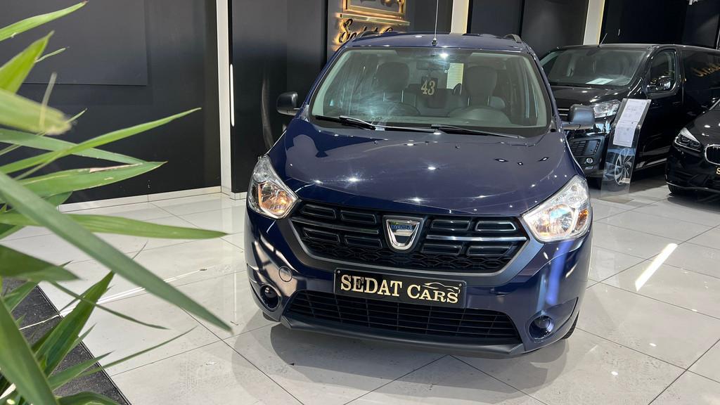 Dacia Lodgy 1.3 BENZINE EURO 6D 7ZIT VAN 1STE EIGENAAR, Autos, Dacia, 75 kW, Achat, 139 g/km, Euro 6