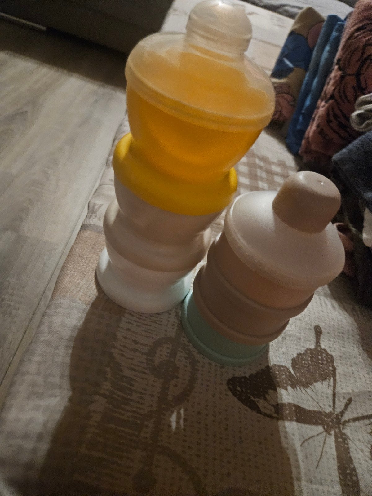 Melk torens 2 stuks, Diversen, Ophalen