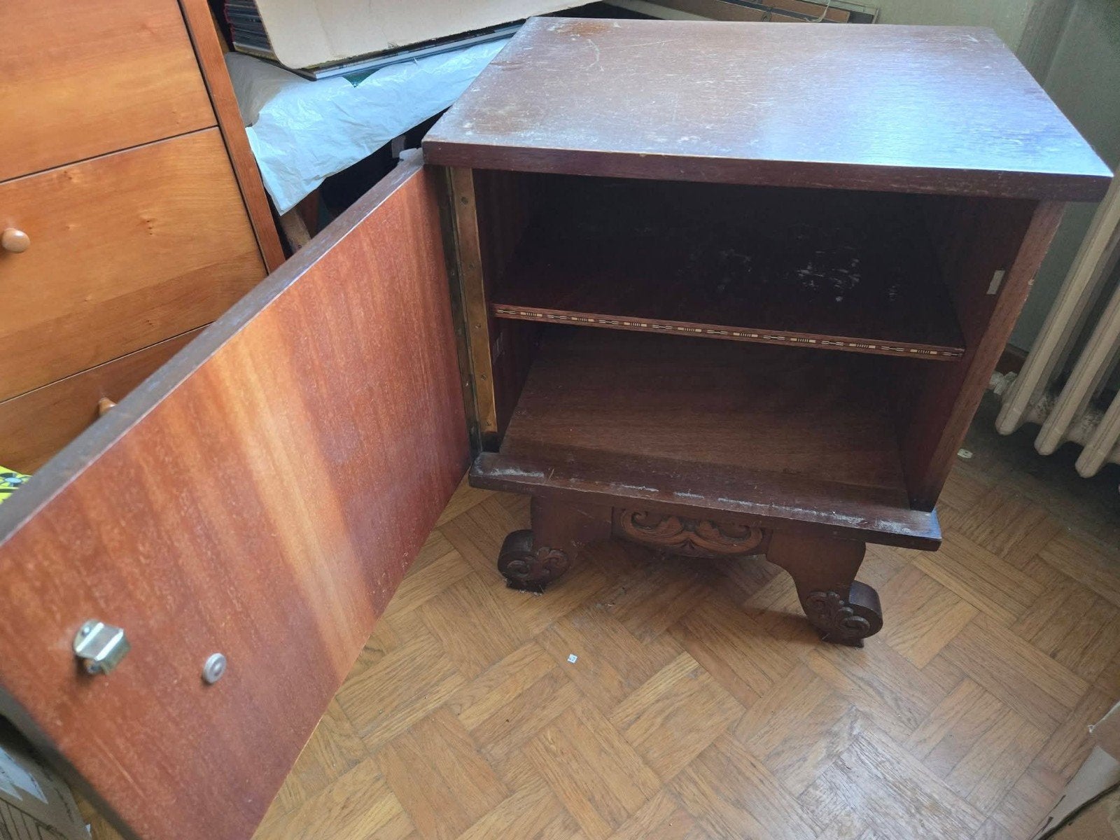 2 Tables  de nuit  A DONNER  -  URGENT, Maison & Meubles, Enlèvement, Utilisé, Bois