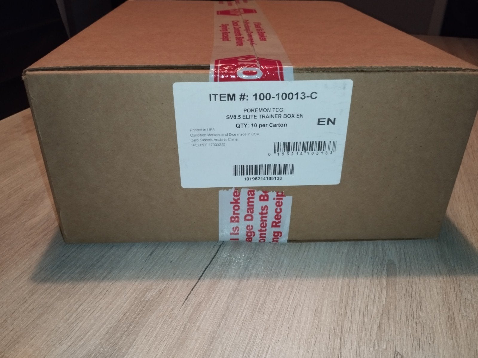 Prismatic evolution etb case 

Prijs per case 1750 euro ( va, Ophalen of Verzenden
