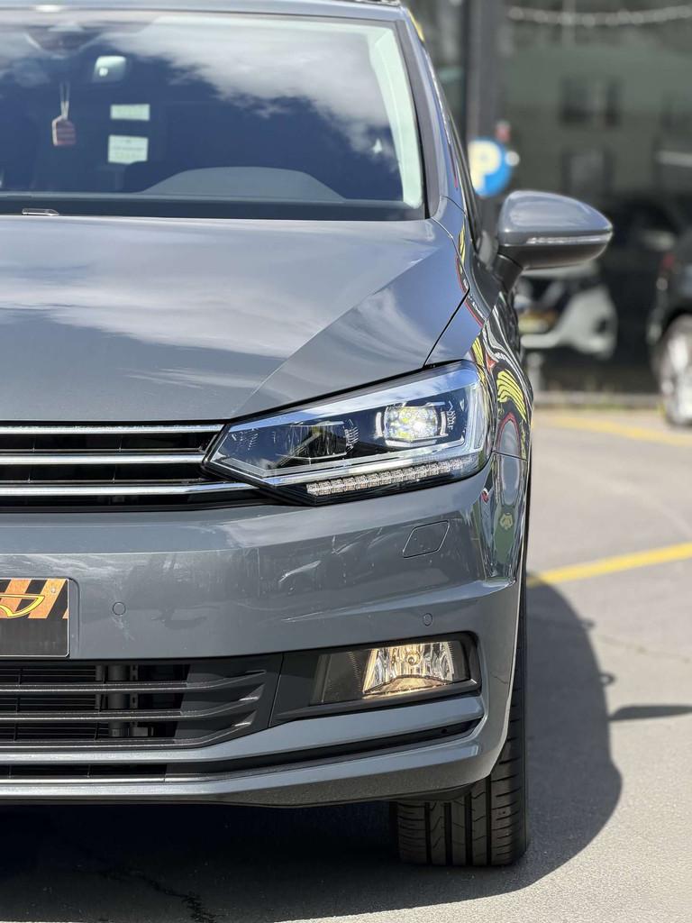 Volkswagen Touran 7PL*1.5 TSI*2900kmDSG*Boît Automat*Car, Auto's, 110 kW, 4 cilinders, 7 zetels, Bedrijf