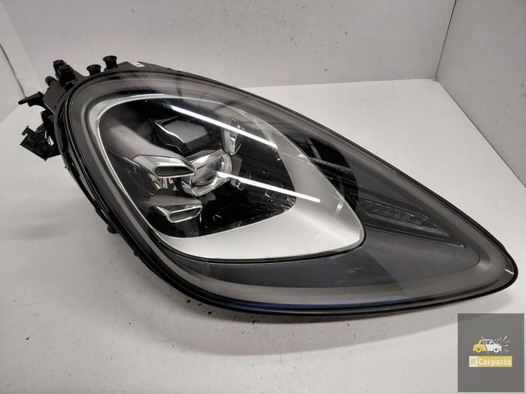 9Y0941034AH, Phare avant droit Full LED pour Porsche Cayenne, Autos : Pièces & Accessoires, Porscheplatz 1
70435  Stuttgart, DE