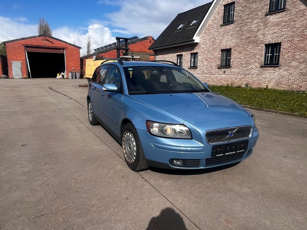 VOLVO V50 BENZINE AUTOMAT VAN 2005 MET 139DKM, Autos, Achat, Feux de virage, Entreprise, Noir