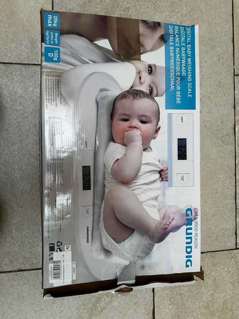 Babyweegschaal merk Grundig, Kinderen en Baby's, Ophalen, Zo goed als nieuw