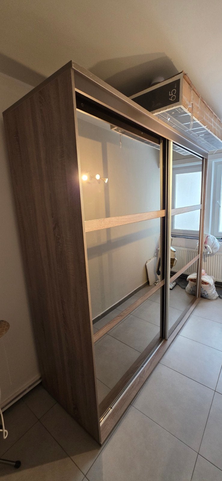 Grande armoire avec portes coulissantes miroir à vendre, Enlèvement, Avec porte(s)