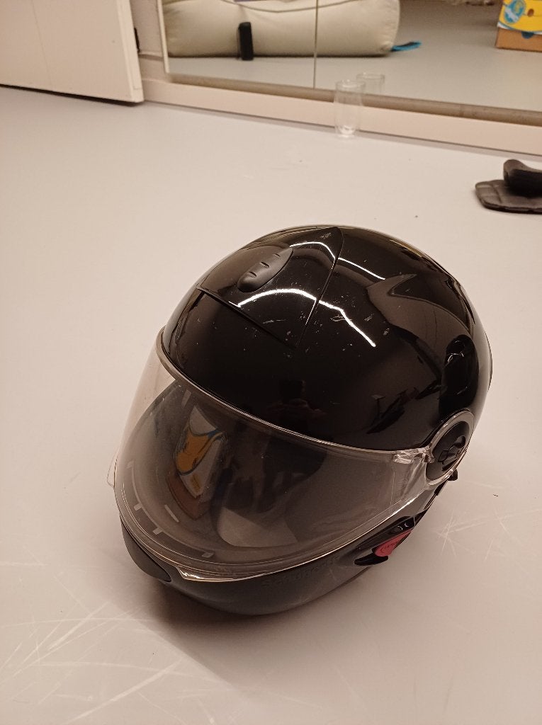Shubert helmen., Motoren, Ophalen, S
