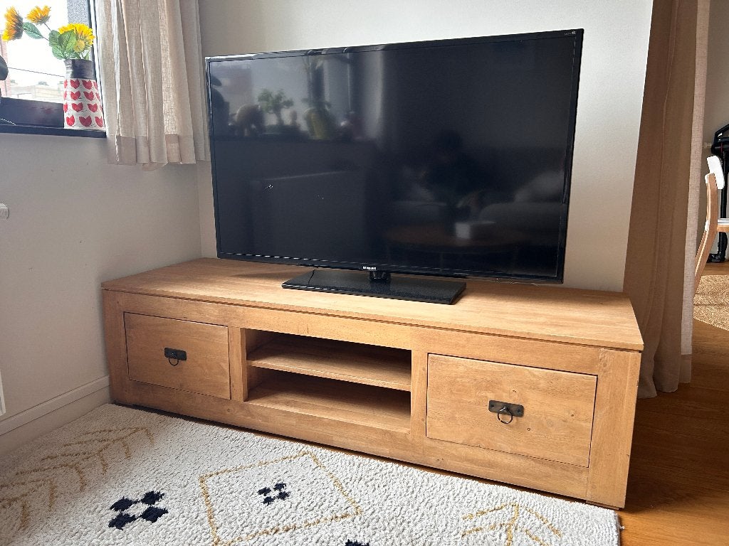 Meuble TV hévéa 150x50x40cm, Maison & Meubles, Armoires | Mobilier de télévision, 25 à 50 cm, Comme neuf, Enlèvement, 100 à 150 cm