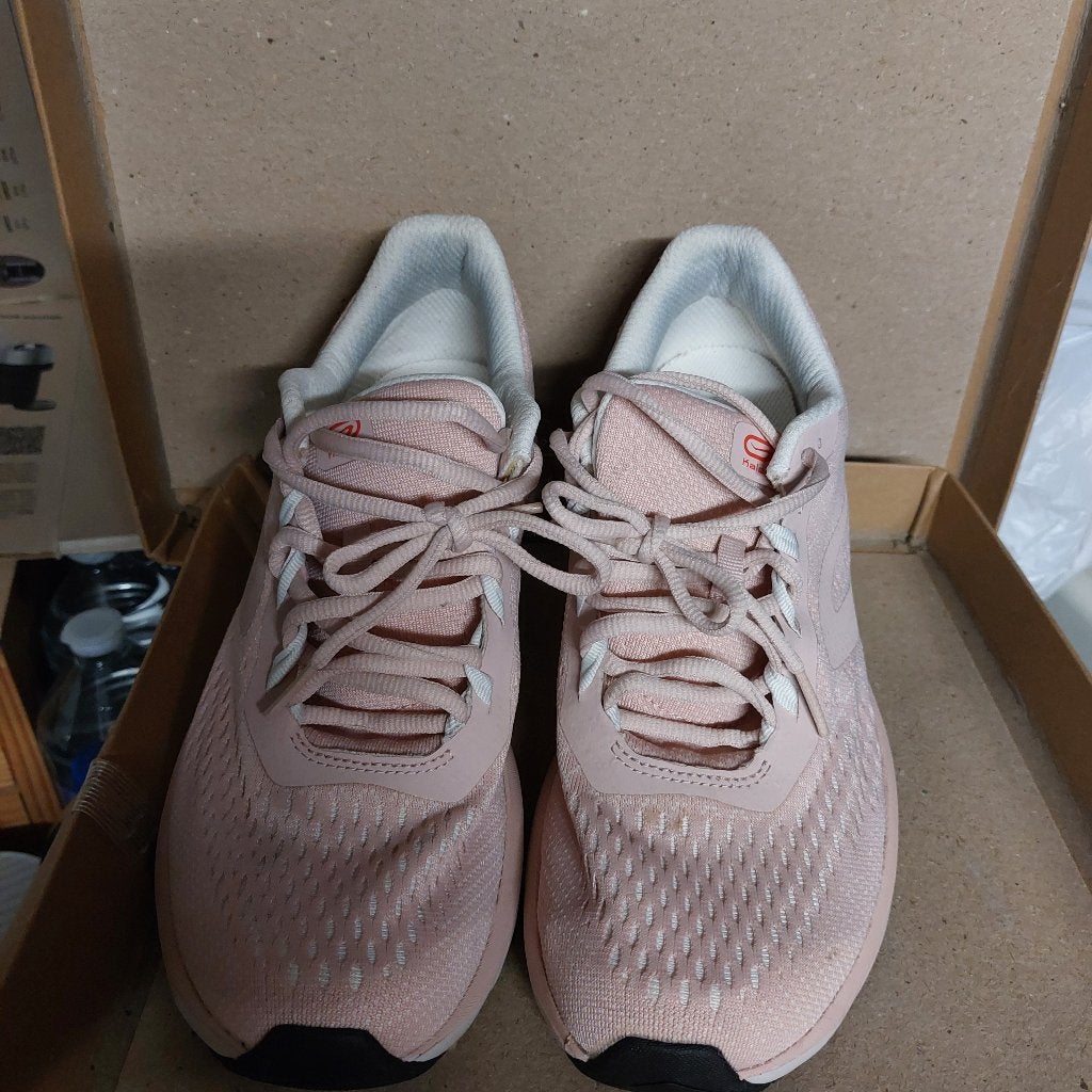 Vends 1 paire de Basket Kalenji femme Taille EU 42, Sport en Fitness, Basketbal, Ophalen, Zo goed als nieuw, Schoenen