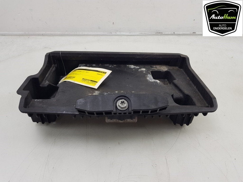 BAC A BATTERIE Mercedes-Benz C (W206) (|A2066206300|), Autos : Pièces & Accessoires, Batteries & Accessoires, Utilisé, Mercedes-Benz