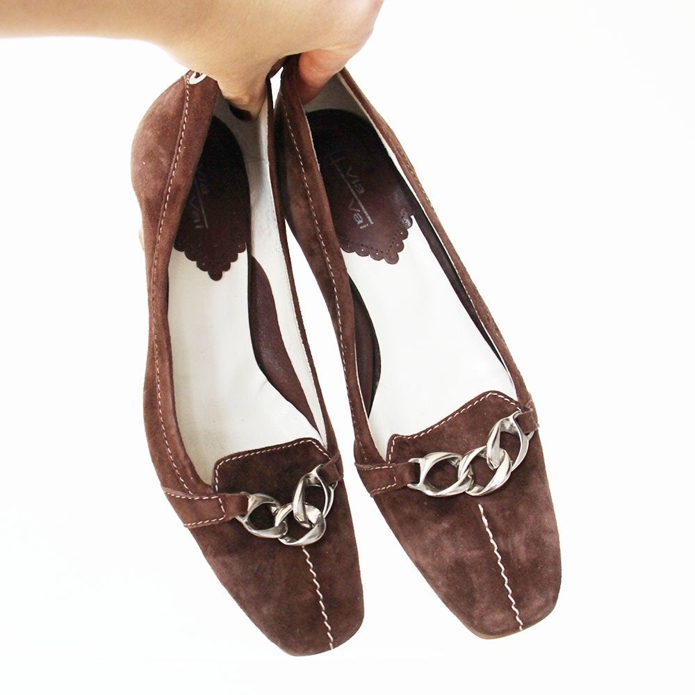 Zeer Mooie Suede Via Vai Instappers s7 (Maat 39) € 45,-, Kleding | Dames, Via Vai, Bruin, Verzenden, Instappers