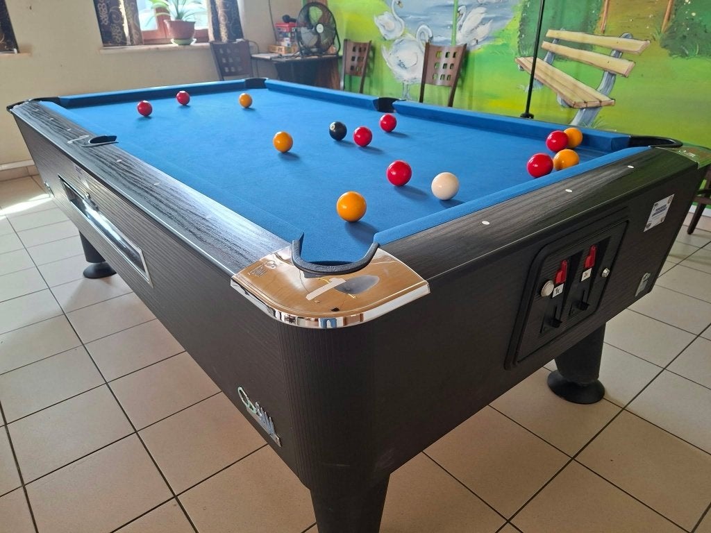 Allerlei poolbiljarts., Ophalen, Zo goed als nieuw, Pooltafel