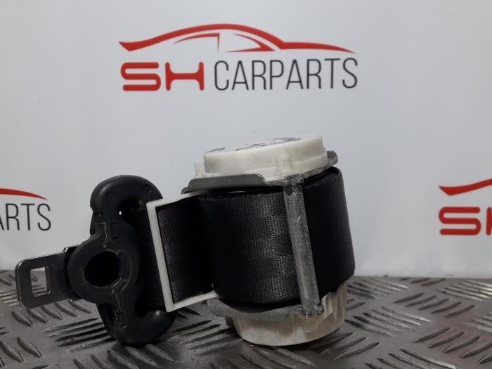 Ceinture de sécurité arrière centre d'un Renault Clio, Renault, -, 3 mois de garantie, Utilisé