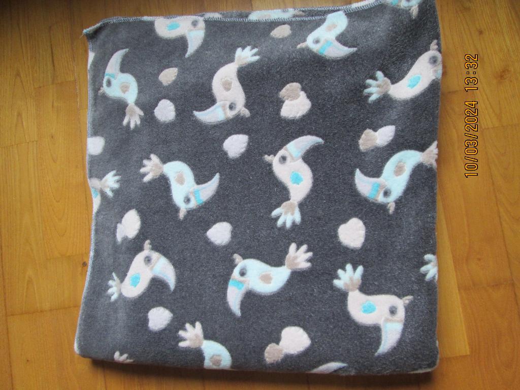 Plaid gris avec dessin de toucan « L’Ouvroir », Enlèvement, Neuf