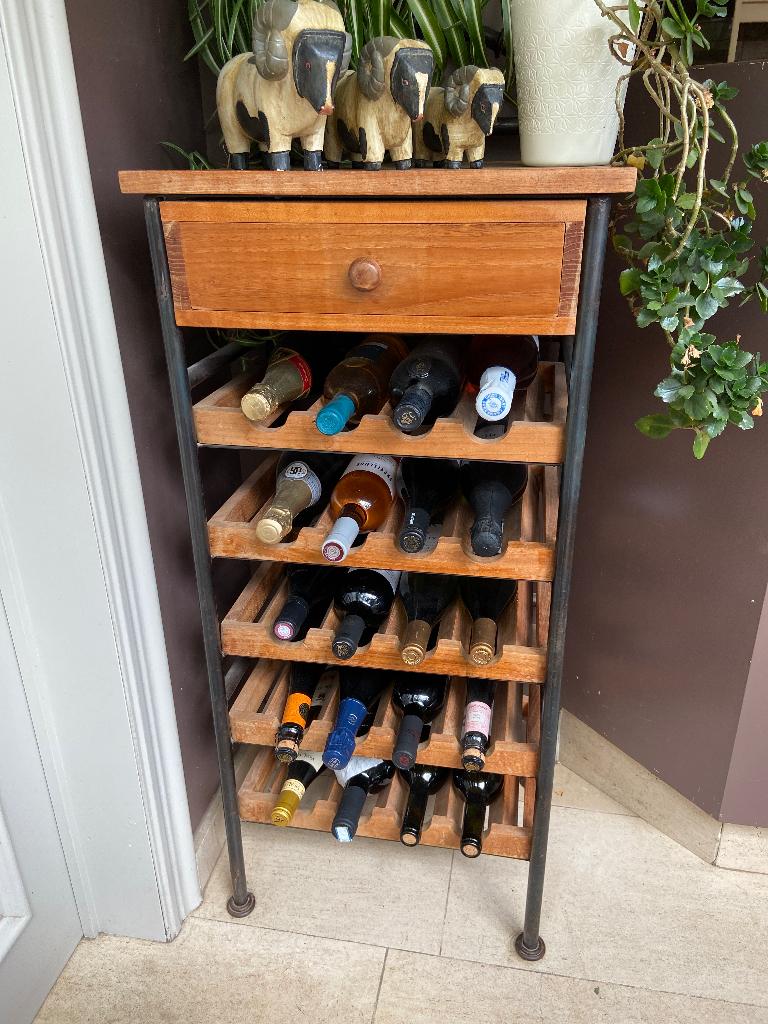 Wijnkastje teak, Ophalen, Gebruikt, 15 tot 25 flessen, 75 cm of meer