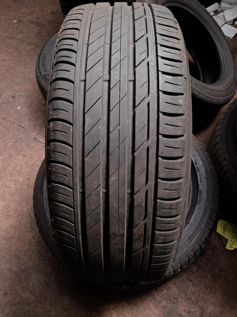 215/50/18 2155018 215/50r18 zomer Bridgestone, Ophalen