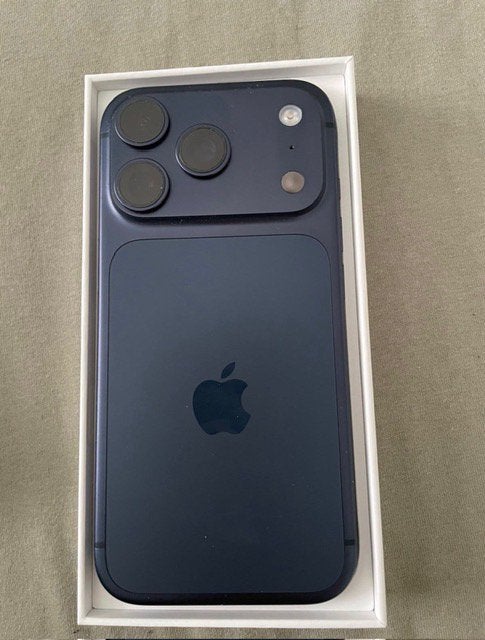 iPhone 17 Pro 256GB Deep Blue | 100% batterij | Nieuwstaat, Télécoms, 256 GB, Comme neuf, Enlèvement, Sans abonnement