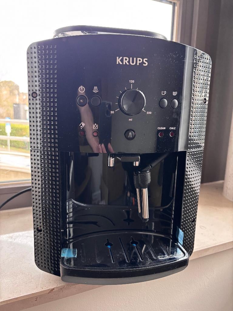 KRUPS Essential Machine à café à grain, Neuf, Machine à espresso, Réservoir d'eau amovible, Enlèvement ou Envoi