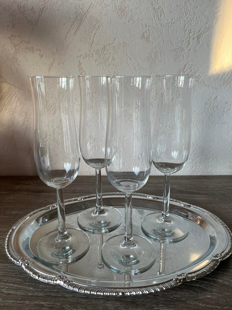 12 (3x4 verschillende) champagne-cavaglazen, Ophalen, Gebruikt