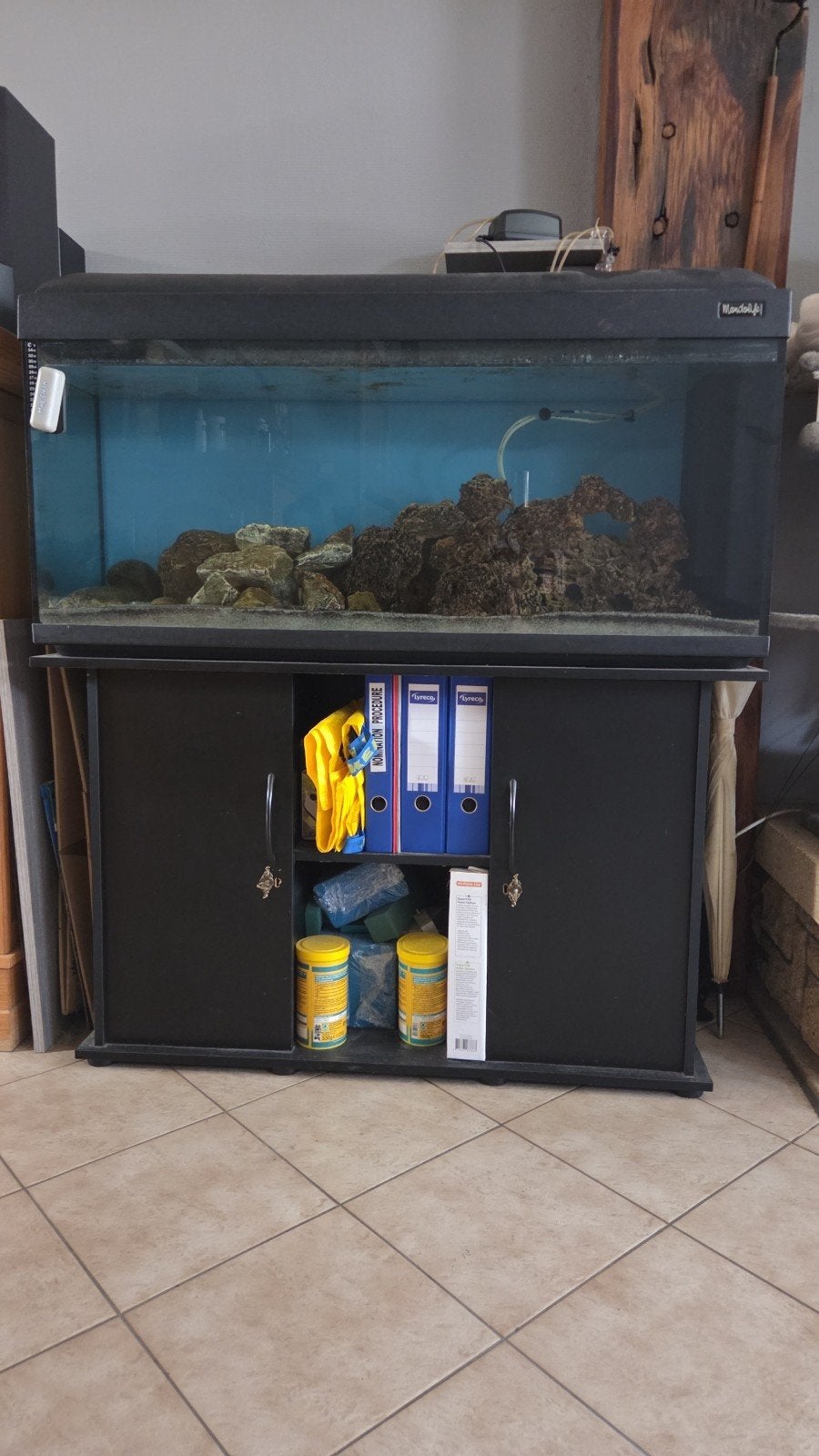 Aquarium à vendre, Enlèvement ou Envoi, Couvercle inclus, Utilisé, Meuble d'aquarium
