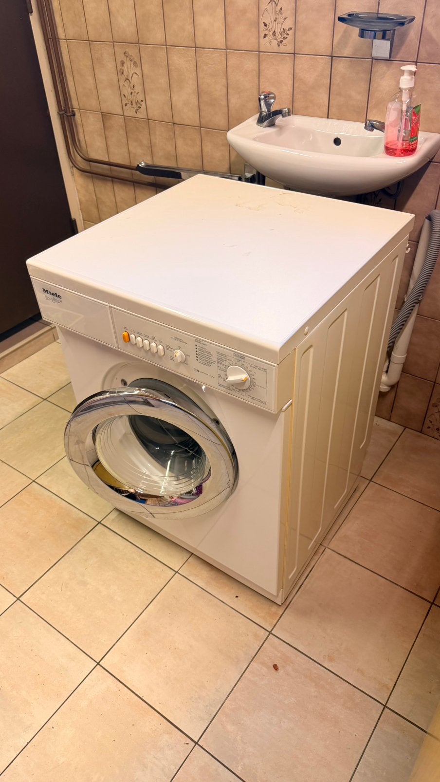 Miele Wasmachine Novo Stella A / goede staat, Ophalen, 1200 tot 1600 toeren, 8 tot 10 kg, Zo goed als nieuw