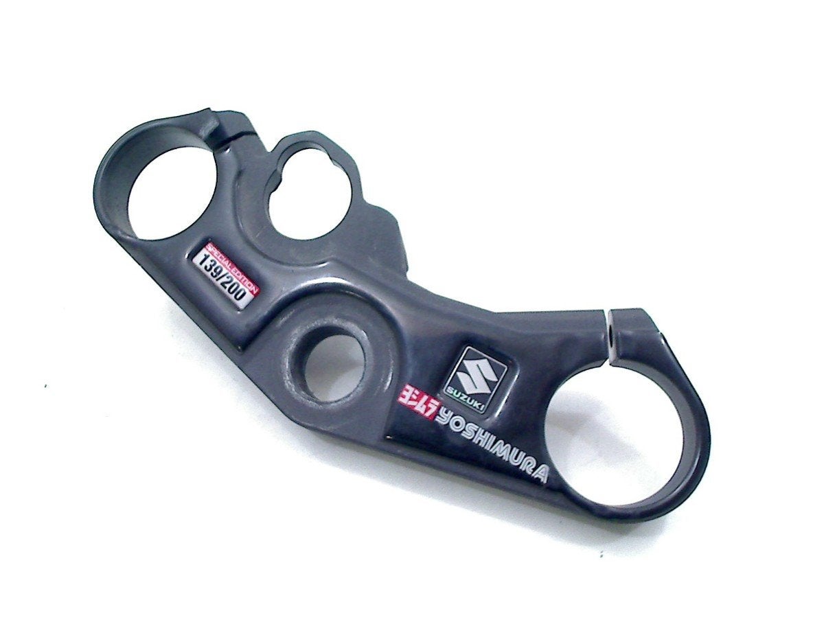TOP YOKE TROIS POINTS Suzuki, Dhr. S. di Majo, Utilisé, Info@cama-motorparts.nl, P.J. Troelstraweg 8 8
3144 CX  MAASSLUIS, NL