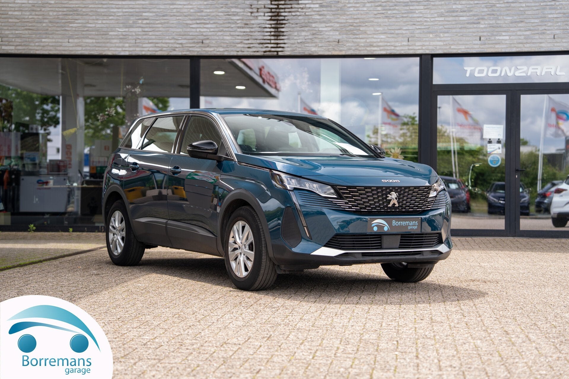 Peugeot 5008 1.2 Benz. Autom. | 7 pl. | Camera | CarPlay |, Auto's, Peugeot, 1199 cc, 149 g/km, 7 zetels, 130 pk