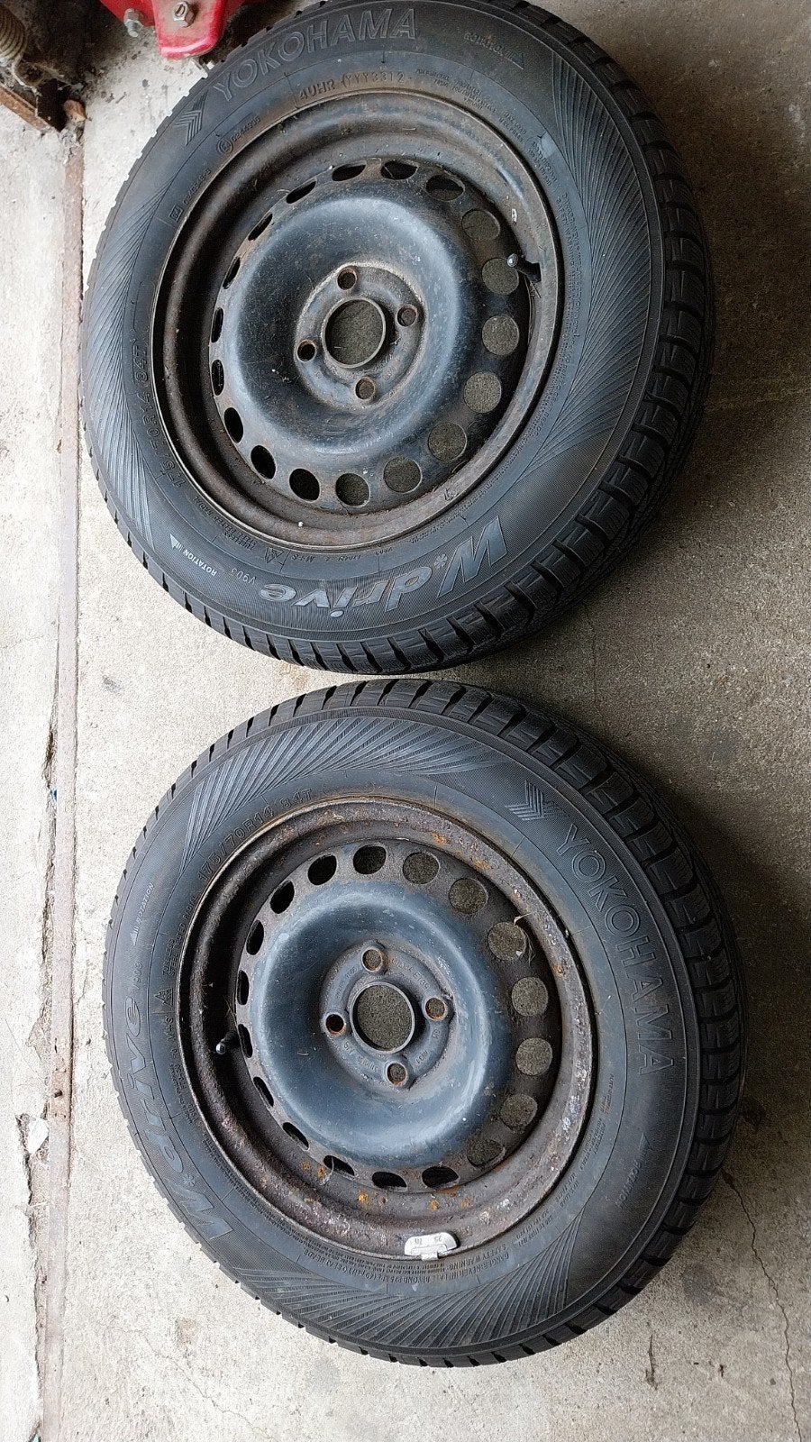 Jantes 2X Ford pneus Hiver, Enlèvement
