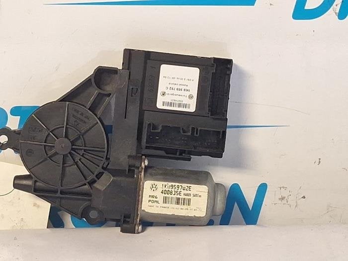 Moteur de vitre portière d'un Volkswagen Golf, Autos : Pièces & Accessoires, Volkswagen, -, 3 mois de garantie, Utilisé