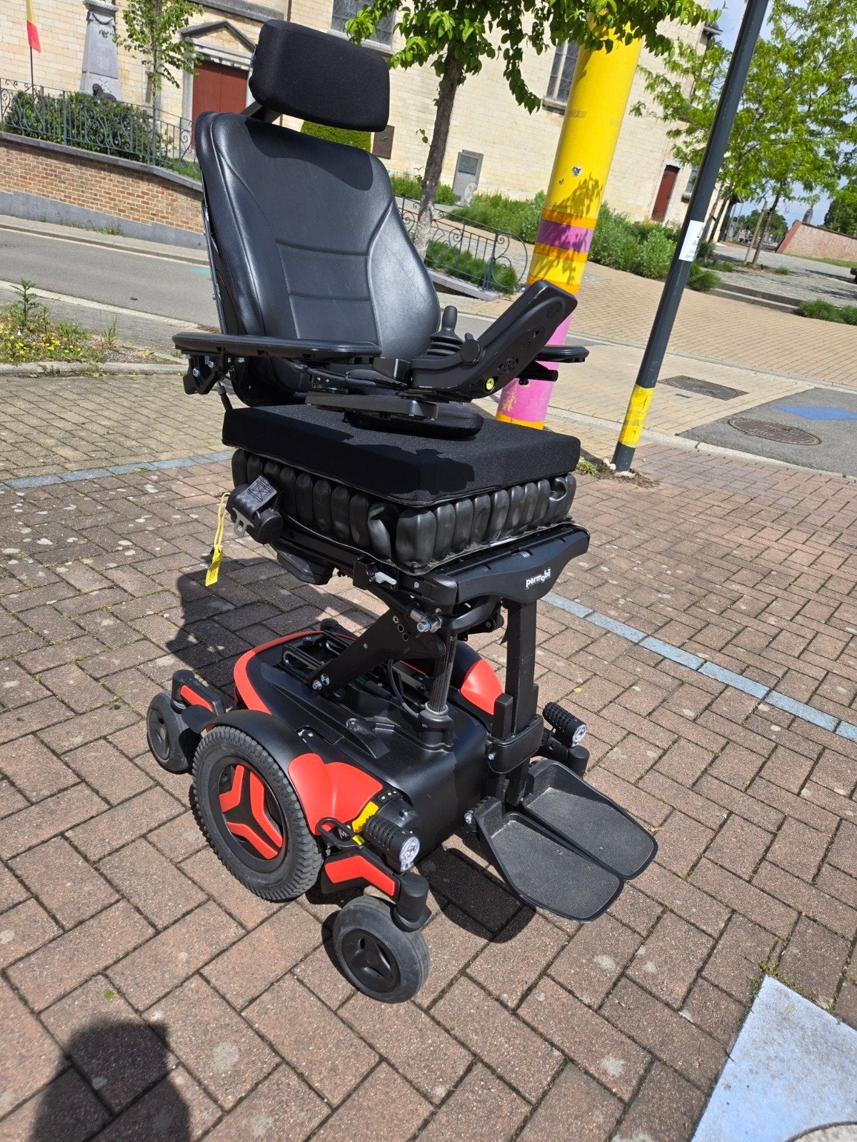 Electric fauteuil roulant, Enlèvement, Fauteuil roulant électrique