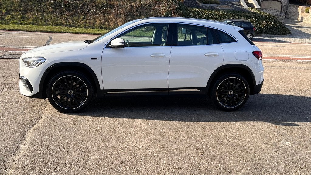 Mercedes-Benz GLA GLA 250 e PHEV Business Solution AMG LINE, Auto's, Mercedes-Benz, Automaat, Gebruikt, Euro 6, Leder en Stof