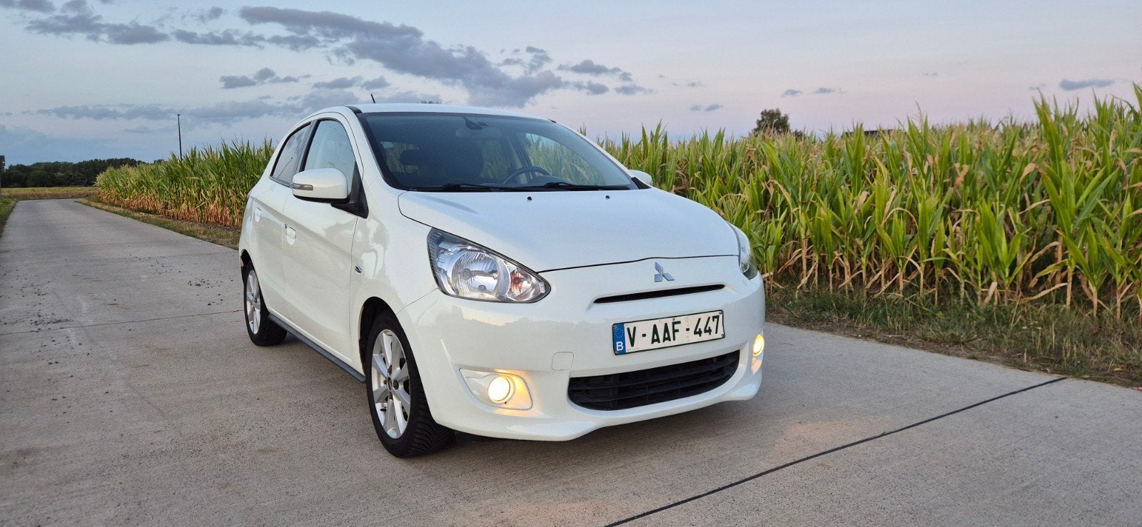 Mitsubishi Space star 1.2 benzine Automaat 2015, Auto's, Mitsubishi, Automaat, Stof, 4 cilinders, Bedrijf