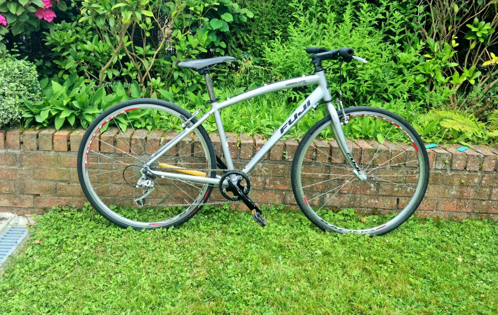 Vélo fuji absolut LE, Autres marques, Frein sur jante, Moins de 10 vitesses, 49 à 53 cm