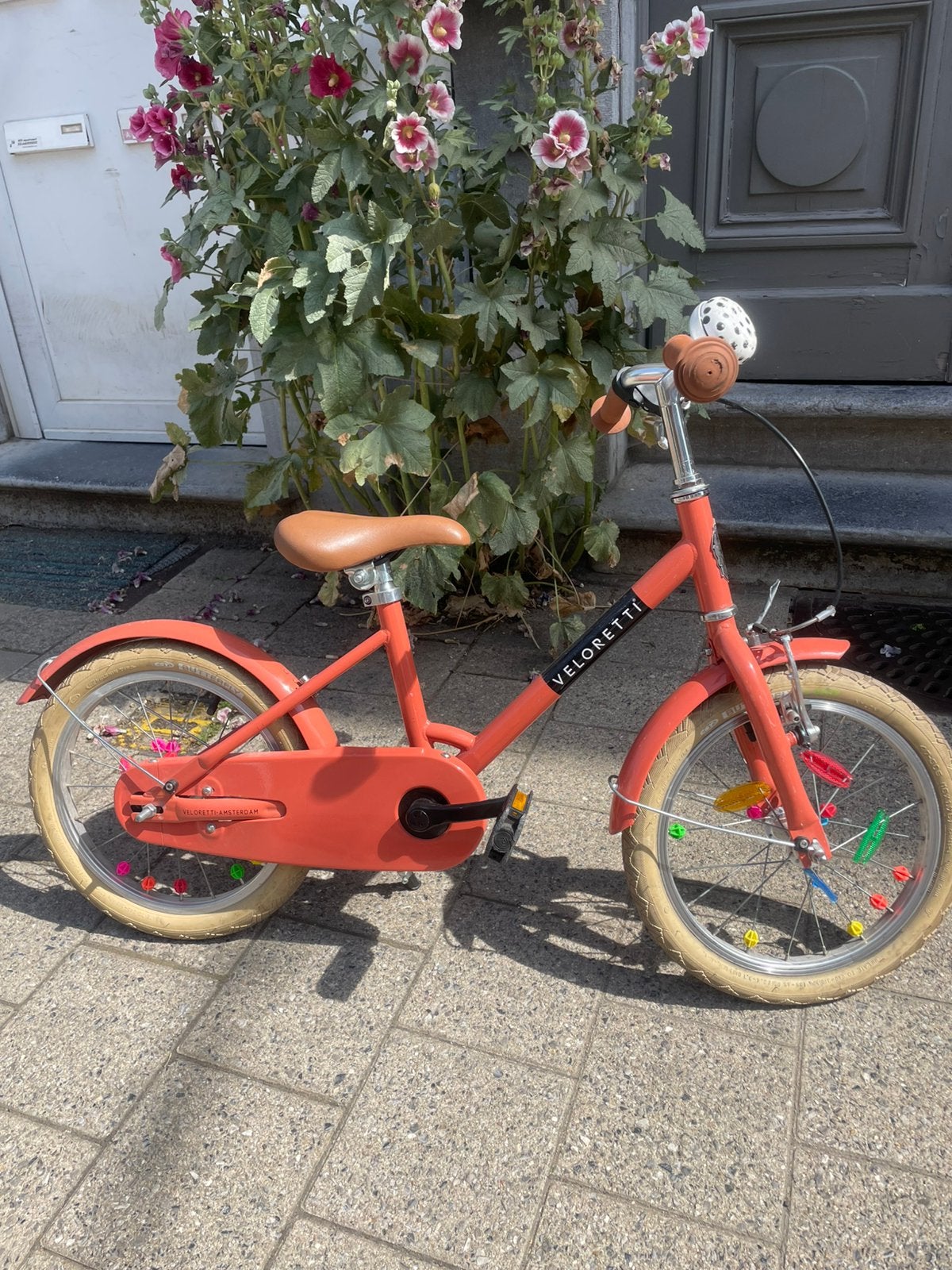 Veloretti 16 zalm roze, Fietsen en Brommers, Fietsen | Kinderfietsjes, Ophalen, Zo goed als nieuw