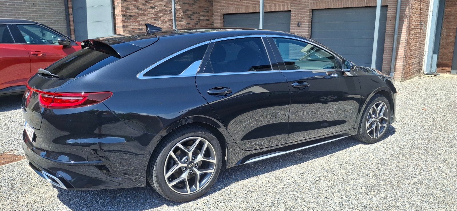 Te koop: Kia ProCeed 1.6 CRDI GT-LINE, 4 cilinders, 110 g/km, 1600 cc, Zwart