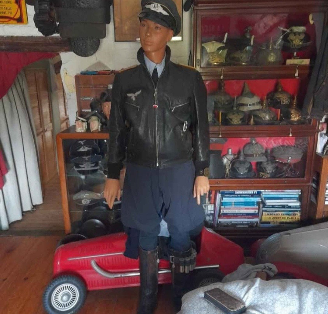 Veste de pilote sous officier Luftwaffe, Enlèvement