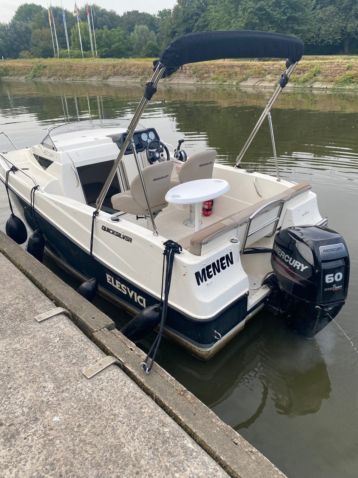Quicksilver cabin 455, Enlèvement, Comme neuf, Quicksilver