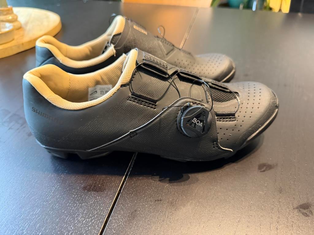 Klikschoenen Shimano, Fietsen en Brommers, Ophalen of Verzenden, Zo goed als nieuw, Dames, Schoenen