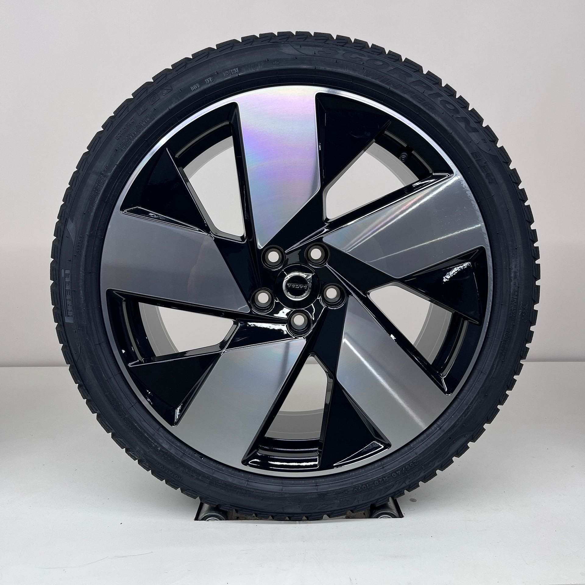 Volvo EX40 - 20 inch - winterbanden NIEUW, 255 mm, Banden en Velgen, Nieuw, Personenwagen