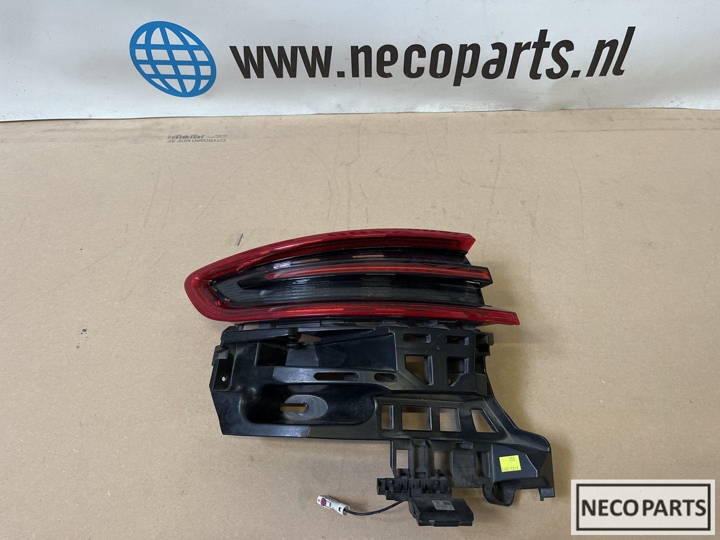 PORSCHE MACAN ACHTERLICHT 95B945095D, Gebruikt, -, -, Porsche
